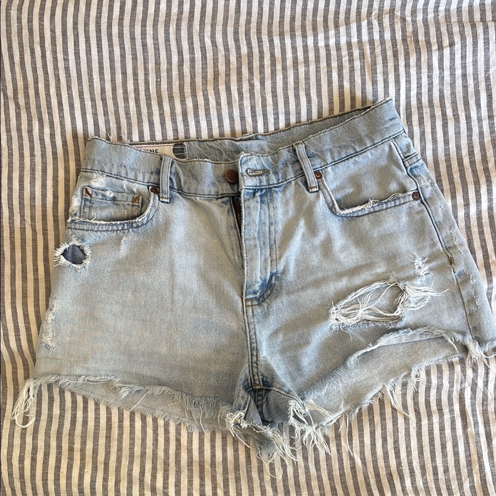 Marine Layer Distressed Cut-Off shorts